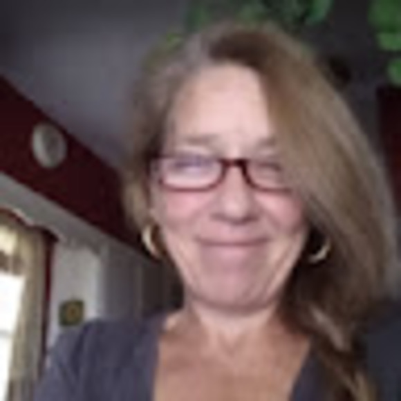 Meet your Posher, Christine - Picture 1 of 1